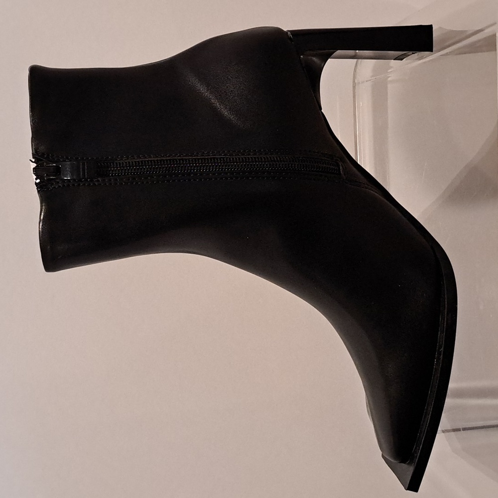 NEW Architect Squared-Off Toe Ankle Boot (Black) - Lattelier - Picture 5 of 10